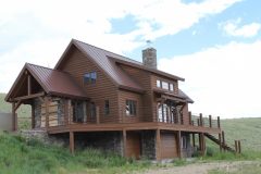 Lap conventional hybrid timber frame accents Centennial Wyoming custom home builder (14) - Deerwood Log Homes - Custom Built Homes and Cabins - Laramie, Wyoming and The Centennial Valley - deer-wood.com - (307) 742-6554