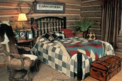 List Swedish cope log Laramie Wyoming custom home builder handcrafted details (18) - Deerwood Log Homes - Custom Built Homes and Cabins - Laramie, Wyoming and The Centennial Valley - deer-wood.com - (307) 742-6554