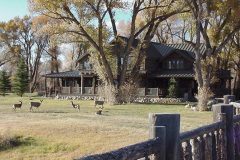 List Swedish cope log Laramie Wyoming custom home builder handcrafted details (4) - Deerwood Log Homes - Custom Built Homes and Cabins - Laramie, Wyoming and The Centennial Valley - deer-wood.com - (307) 742-6554