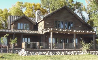 List Swedish cope log Laramie Wyoming custom home builder handcrafted details (6) - Deerwood Log Homes - Custom Built Homes and Cabins - Laramie, Wyoming and The Centennial Valley - deer-wood.com - (307) 742-6554