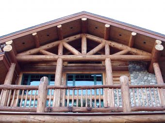 Sms chink style log Steamboat Springs Colorado custom home builder handcrafted details (9) - Deerwood Log Homes - Custom Built Homes and Cabins - Laramie, Wyoming and The Centennial Valley - deer-wood.com - (307) 742-6554