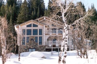 Stol chink style log Steamboat Springs Colorado custom home builder handcrafted (1) - Deerwood Log Homes - Custom Built Homes and Cabins - Laramie, Wyoming and The Centennial Valley - deer-wood.com - (307) 742-6554
