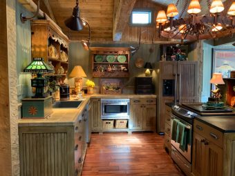 Wolf conventional hybrid timber frame accents Centennial Wyoming custom home builder (12) - Deerwood Log Homes - Custom Built Homes and Cabins - Laramie, Wyoming and The Centennial Valley - deer-wood.com - (307) 742-6554