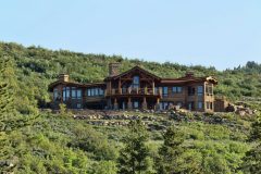 contemporary modern timber frame log accents Steamboat Springs Colorado custom home builder (1) - Deerwood Log Homes - Custom Built Homes and Cabins - Laramie, Wyoming and The Centennial Valley - deer-wood.com - (307) 742-6554
