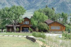 Ing chink style log Casper Wyoming custom home builder handcrafted details (1) - Deerwood Log Homes - Custom Built Homes and Cabins - Laramie, Wyoming and The Centennial Valley - deer-wood.com - (307) 742-6554